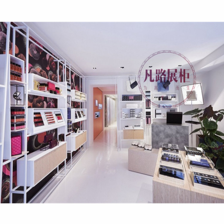一家生意好的化妝品店，它們是怎么裝修設(shè)計(jì)的？