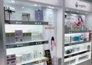 木質(zhì)化妝品展示柜發(fā)霉解決方案 