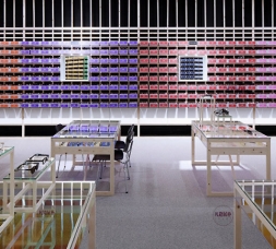 不銹鋼眼鏡展柜效果圖