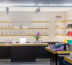時尚清新美容美發(fā)店展柜效果圖